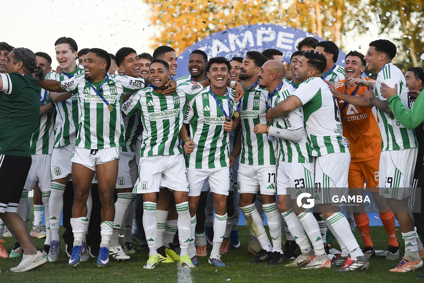 Racing Campeón del Torneo Apertura. Liga AUF Uruguaya. Estadio Parque Osvaldo Roberto.