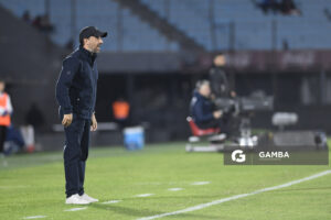 Federico Nievas, director técnico de Albion, Liga AUF Uruguaya. Estadio Centenario.