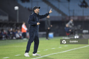 Federico Nievas, director técnico de Albion, Liga AUF Uruguaya. Estadio Centenario.