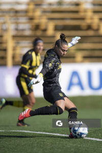Vanina Sburlatti, golera de Peñarol, Campeonato Uruguayo Femenino. Estadio José Pedro Damiani.