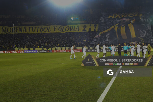 Homenaje a Fernando Morena. Copa Conmebol Libertadores. Estadio Campeón del Siglo.
