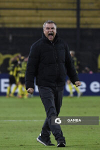 Diego Aguirre, director técnico de Peñarol, Copa Conmebol Libertadores. Estadio Campeón del Siglo.