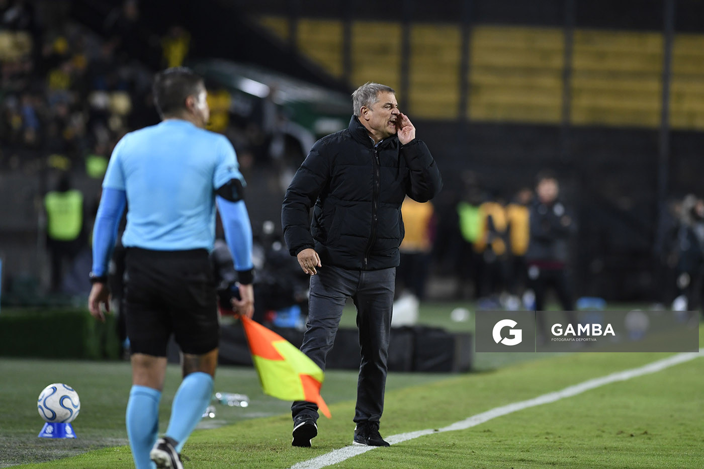 Diego Aguirre, director técnico de Peñarol, Copa Conmebol Libertadores. Estadio Campeón del Siglo.