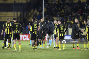 Jugadores de Peñarol. Copa Conmebol Libertadores. Estadio Campeón del Siglo.