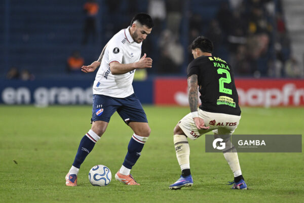 Maximiliano Gómez, de Nacional, Copa Conmebol Libertadores. Estadio Gran Parque Central.