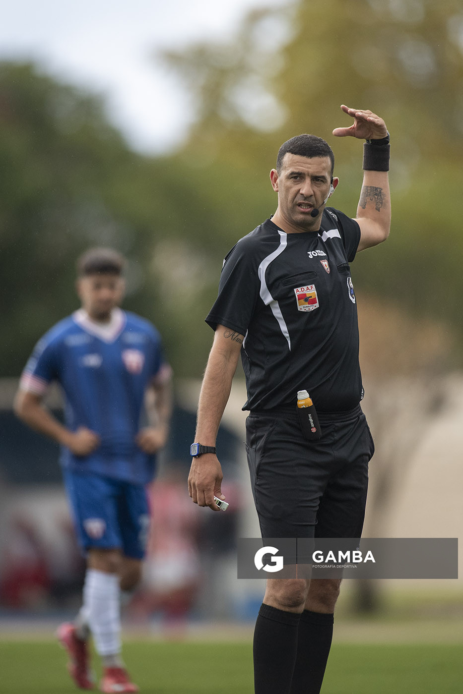 Matías Pérez, árbitro central, 22ª Copa Nacional de Clubes. Estadio Juan Antonio Lavalleja.
