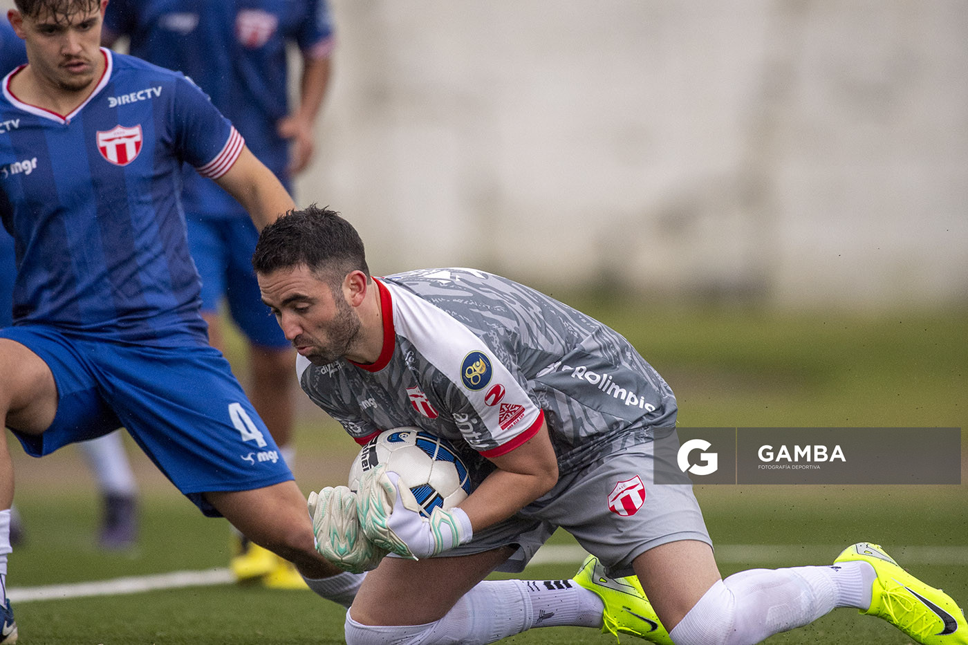 Gonzalo Gadea, de San Carlos, 22ª Copa Nacional de Clubes. Estadio Juan Antonio Lavalleja.