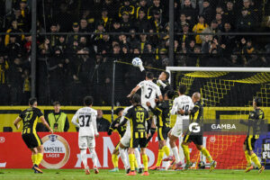 Washington Aguerre, golero de Peñarol, Copa Conmebol Libertadores. Estadio Campeón del Siglo.