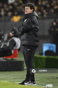 Fernando Diniz, director técnico de Corinthians, Copa Conmebol Libertadores. Estadio Campeón del Siglo.