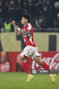 Alexis Zapata, de Independiente Santa Fe, Copa Conmebol Libertadores. Estadio Campeón del Siglo.