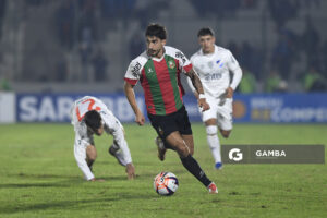 Juan Manuel Ramos, de Deportivo Maldonado, xLiga AUF Uruguaya. Estadio Domingo Burgueño.
