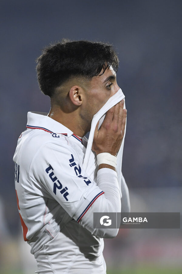Bruno Arady, de Nacional, Liga AUF Uruguaya. Estadio Domingo Burgueño.
