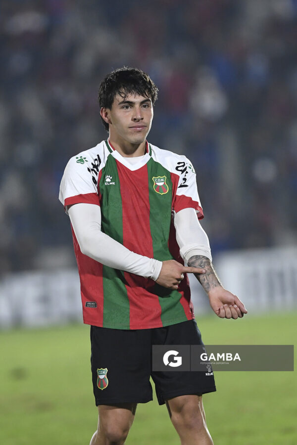 Gonzalo Larrazábal, de Deportivo Maldonado, Liga AUF Uruguaya. Estadio Domingo Burgueño.