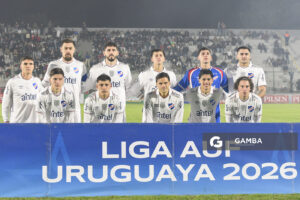 Titulares de Nacional. Liga AUF Uruguaya. Estadio Domingo Burgueño.