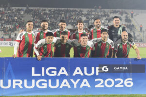 Titulares de Deportivo Maldonado. Liga AUF Uruguaya. Estadio Domingo Burgueño.