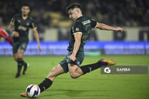 Gastón Togni, de Peñarol, Liga AUF Uruguaya. Estadio Campeón del Siglo.