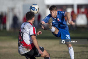 Ignacio Sosa, de San Carlos, 22ª Copa Nacional de Clubes. Estadio Parque Walter Montero.
