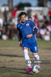 Leandro Dalmao, de San Carlos, 22ª Copa Nacional de Clubes. Estadio Parque Walter Montero.