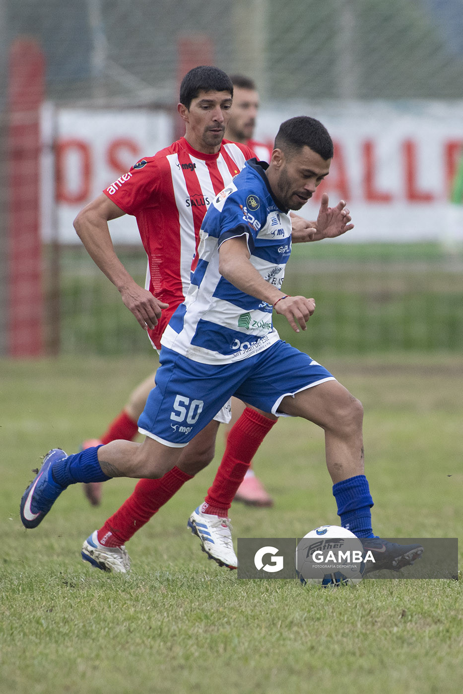 Luciano Machado, de Libertad, 22ª Copa Nacional de Clubes. Estadio Parque Alfredo García Montero.