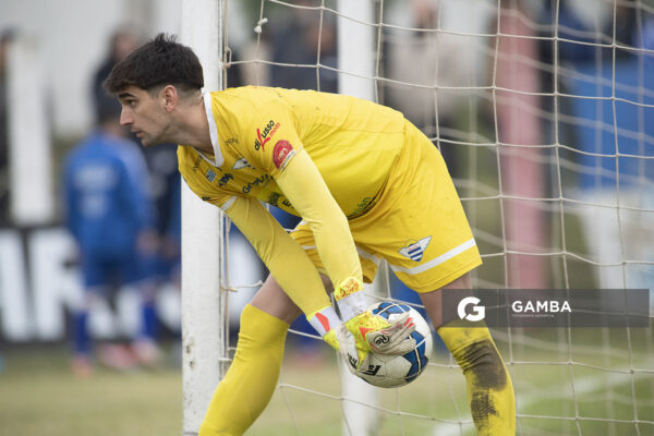 Gastón Hernández, golero de Libertad, 22ª Copa Nacional de Clubes. Estadio Parque Alfredo García Montero.