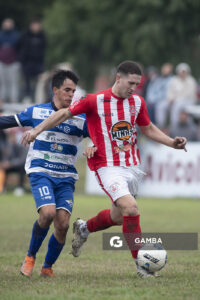 Lucas Velázquez, de Lavalleja, 22ª Copa Nacional de Clubes. Estadio Parque Alfredo García Montero.