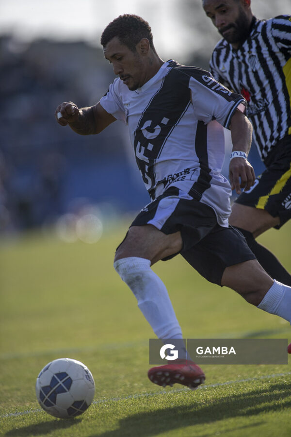 Natanael Tábarez, de Ferro Carril, 22ª Copa Nacional de Clubes.
