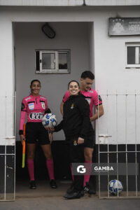 Sabrina Blanco, cuarta árbitra, Campeonato Uruguayo Femenino. Complejo Walter Devoto.