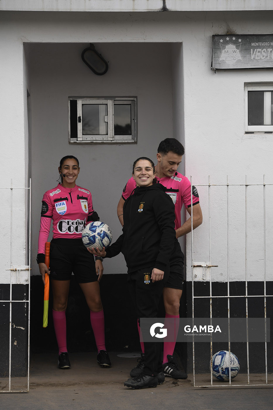 Sabrina Blanco, cuarta árbitra, Campeonato Uruguayo Femenino. Complejo Walter Devoto.