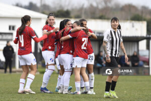 Oriana Fontán, de Nacional, Campeonato Uruguayo Femenino. Complejo Walter Devoto.