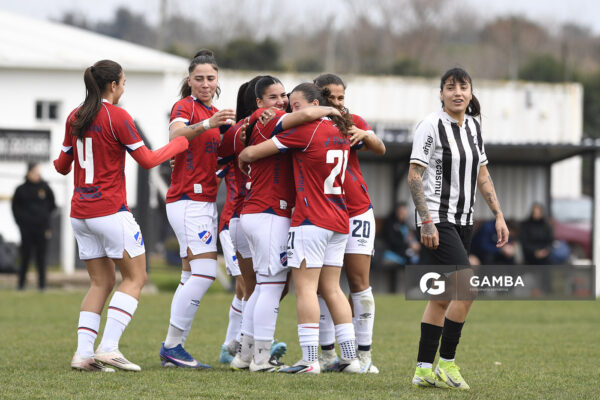 Oriana Fontán, de Nacional, Campeonato Uruguayo Femenino. Complejo Walter Devoto.