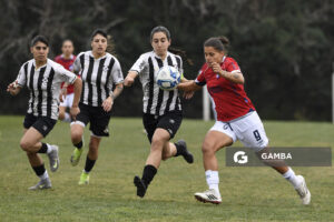 Agostina Marcora, de Nacional, Campeonato Uruguayo Femenino. Complejo Walter Devoto.