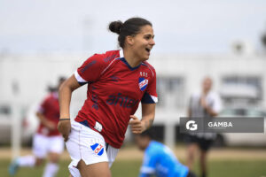Agostina Marcora, de Nacional, Campeonato Uruguayo Femenino. Complejo Walter Devoto.