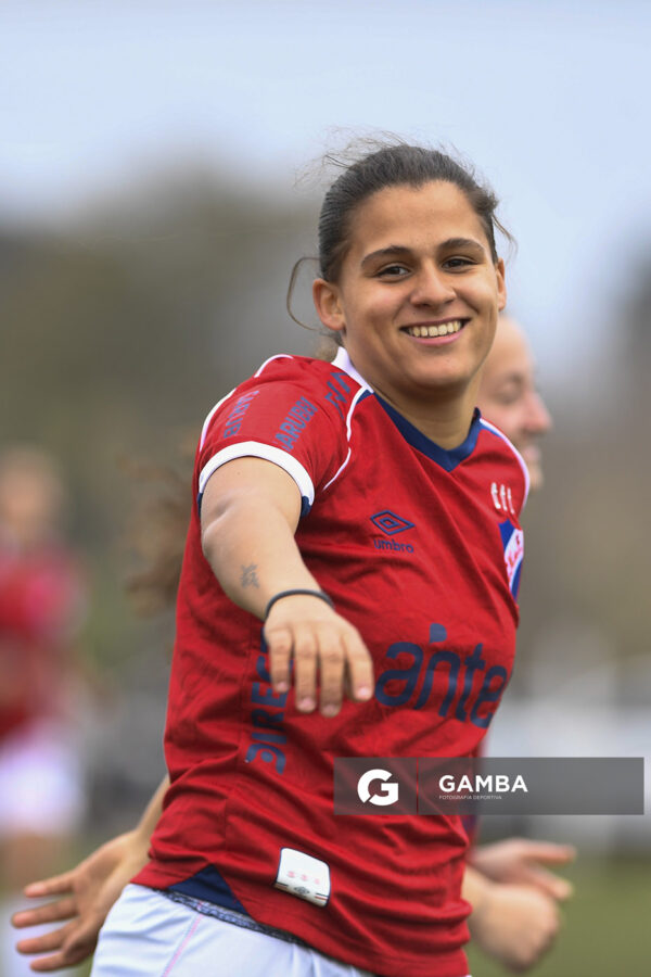 Agostina Marcora, de Nacional, Campeonato Uruguayo Femenino. Complejo Walter Devoto.