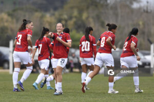 Sofía Olivera, de Nacional, Campeonato Uruguayo Femenino. Complejo Walter Devoto.