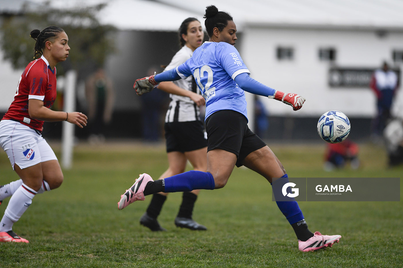 Florencia Leiva, golera de Wanderers, Campeonato Uruguayo Femenino. Complejo Walter Devoto.