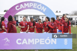 Nacional Campeón del Torneo Apertura. Campeonato Uruguayo Femenino. Complejo Walter Devoto.