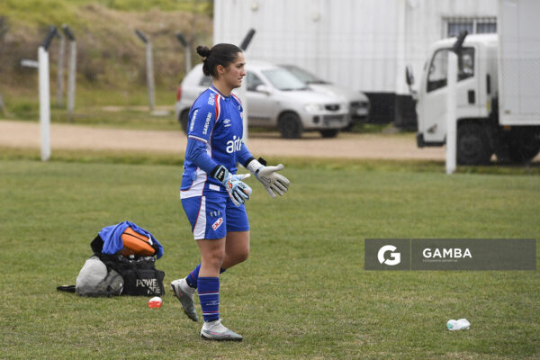 Josefina Villanueva, golera de Nacional, Campeonato Uruguayo Femenino. Complejo Walter Devoto.