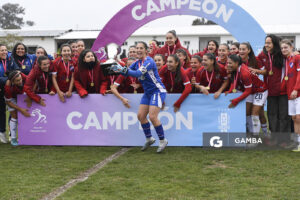 Nacional Campeón del Torneo Apertura. Campeonato Uruguayo Femenino. Complejo Walter Devoto.