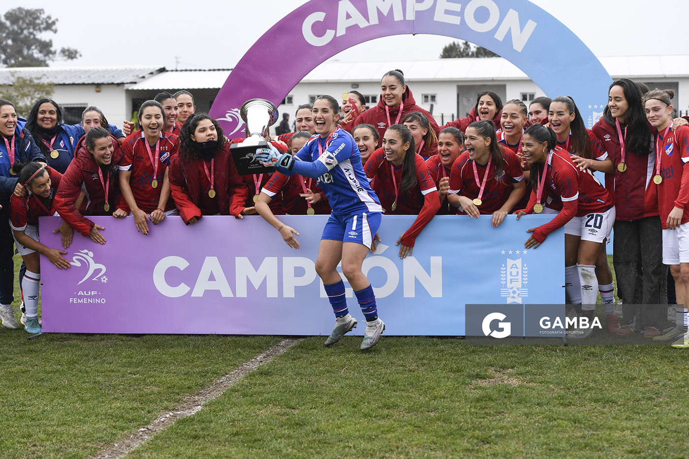 Nacional Campeón del Torneo Apertura. Campeonato Uruguayo Femenino. Complejo Walter Devoto.