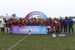 Nacional Campeón del Torneo Apertura. Campeonato Uruguayo Femenino. Complejo Walter Devoto.