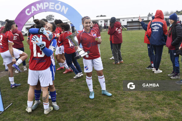 Jennifer Clara. Nacional Campeón del Torneo Apertura. Campeonato Uruguayo Femenino. Complejo Walter Devoto.