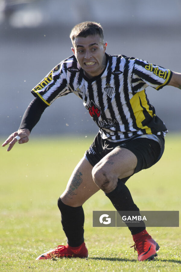 Kevin Torena, de Río Negro, 22ª Copa Nacional de Clubes.
