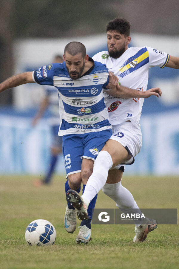 Marcelo Martínez, de Libertad, 22ª Copa Nacional de Clubes.