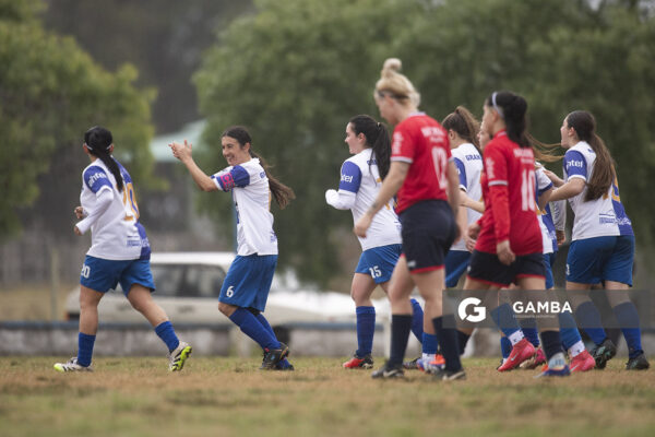 Fernanda Álvarez, de Granjeros, 24ª Copa Nacional de Fútbol Femenino .