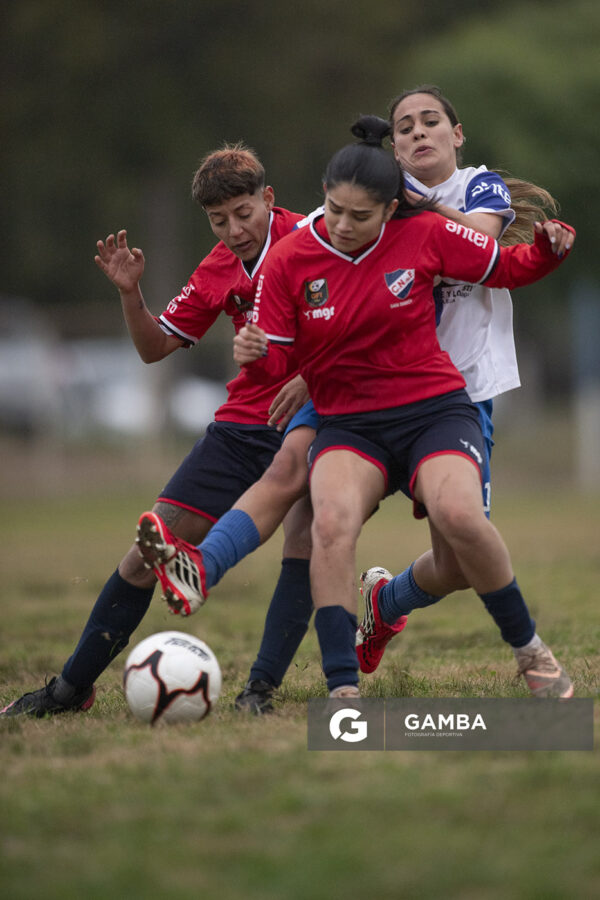 Daiana Pelúa, de Granjeros, 24ª Copa Nacional de Fútbol Femenino .