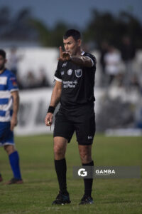 Cristian Bouvier, árbitro central, 22ª Copa Nacional de Clubes.