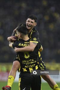 Lucas Ferreira, de Peñarol, Liga AUF Uruguaya. Estadio Campeón del Siglo.