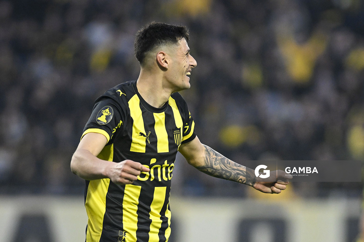 Lucas Ferreira, de Peñarol, Liga AUF Uruguaya. Estadio Campeón del Siglo.