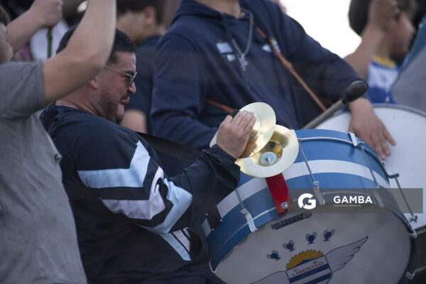 Hinchas de Libertad. 22ª Copa Nacional de Clubes.