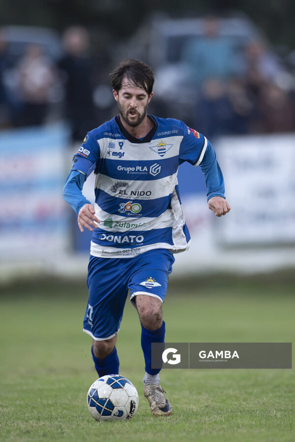 Santiago Pérez, de Libertad, 22ª Copa Nacional de Clubes.